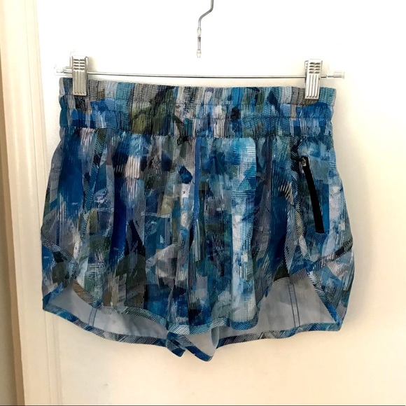 lululemon athletica Pants - Lululemon Tracker Short V*4’’ Sun Dazed Multi Blue